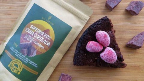 Low carb (keto) čokoladna torta od samo 5 sastojaka